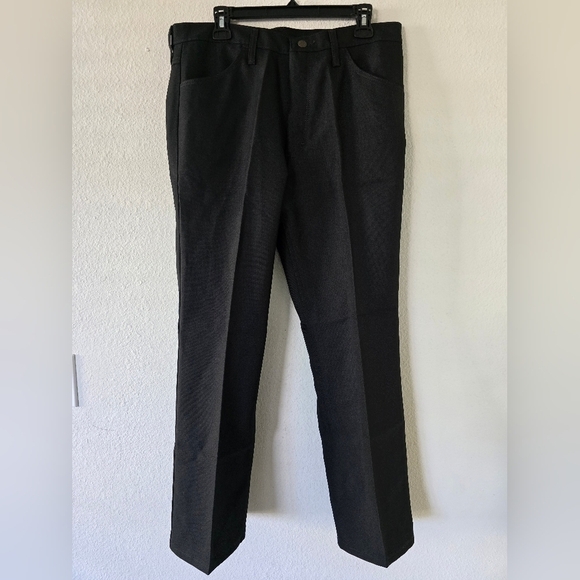 Wrangler Pants Mens 34×30 Black Pleated Front Formal Relaxed Stretch New - Picture 2 of 11